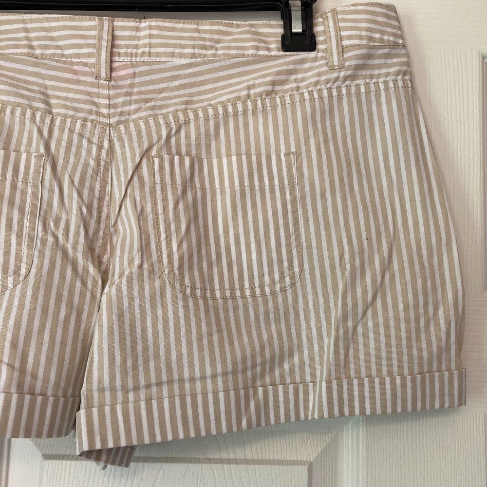 NWT Mix & Co Womens Khaki White Beige Stripe woven short Stretch Pockets Size L - Picture 5 of 7